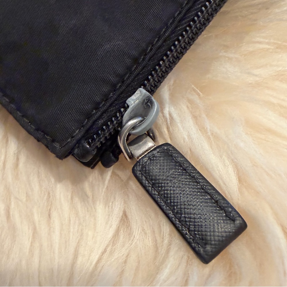 Prada Black‎ Nylon Pouch Bag with Silver Luggage Logo - Picture 5 of 9